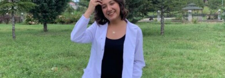 Diyetisyen Ayşe Sude İl